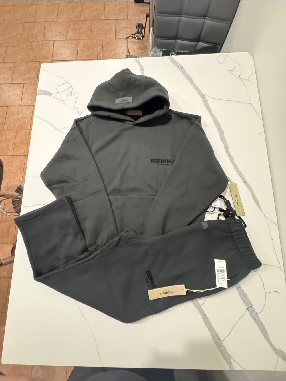 ESSENTIALS Menโs Charcoal Gray Jogger Pants